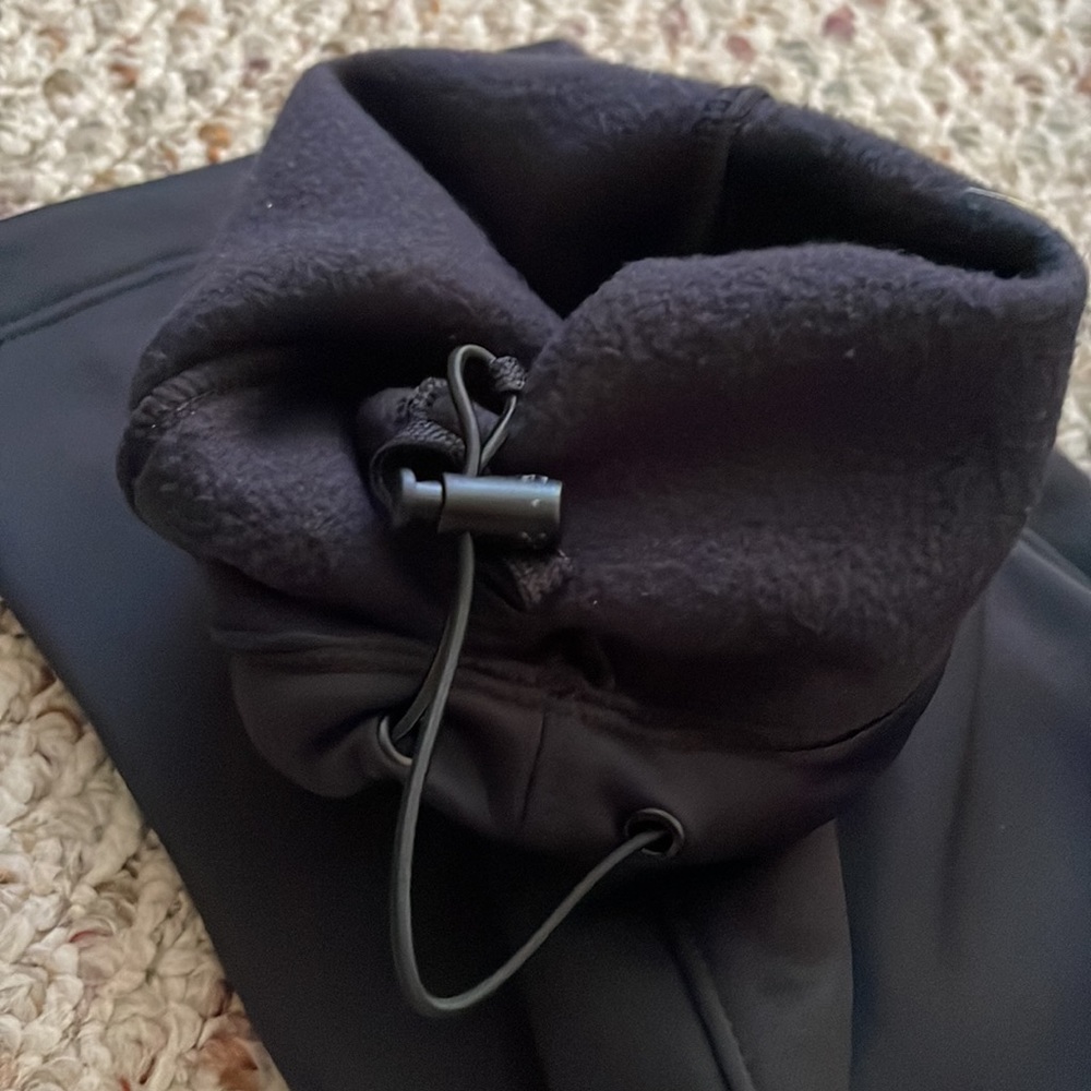 Under Armour Black Sweat Pants - Picture 3 of 3